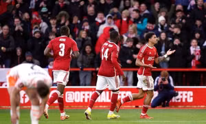 Sau Everton, thêm một câu lạc bộ sắp nhận án phạt vì "vung tay quá trán"