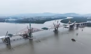 Hợp long cầu Bến Rừng nối Quảng Ninh - Hải Phòng