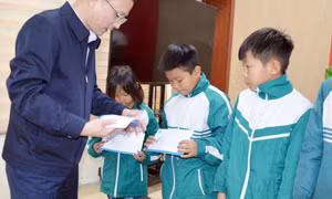 Hỗ trợ đóng BHYT cho các đối tượng chính sách xã hội