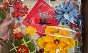 Nhộn nhịp chợ phụ kiện, trang trí Tết trên mạng