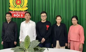 Triệt phá ổ bán dâm do ông chủ người Hàn Quốc điều hành
