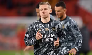 Arsenal nhận hung tin trước ngày trở lại EPL