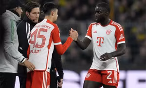 Trụ cột Bayern dính chấn thương