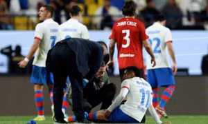 Xavi xác nhận hung tin về Raphinha
