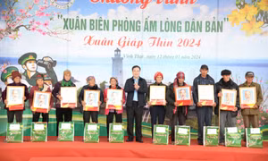 Mang mùa xuân lên biên giới