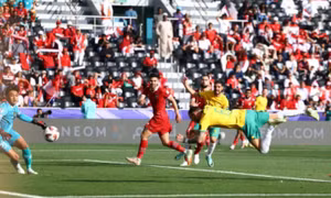 Indonesia thảm bại ở vòng 1/8 Asian Cup