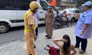 Sự thật về người phụ nữ chặn ô tô giữa đường ở Đà Nẵng