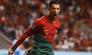Ronaldo: 'Những kẻ chỉ trích tôi đều không có chuyên môn'