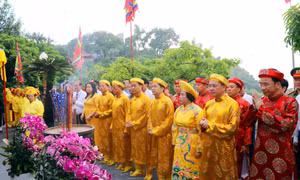 Khai mạc lễ hội Đền Cửa Ông mùa Thu 2024
