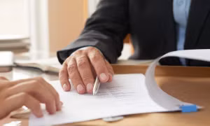 Không có hợp đồng lao động, xác nhận thu nhập thế nào?