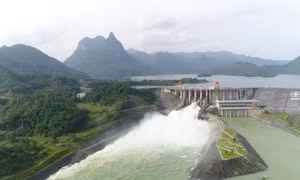Hai người mất tích do nước lũ cuốn ở Tuyên Quang