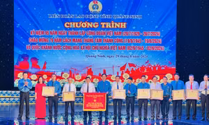 Tuyên dương Doanh nghiệp giỏi và trao tặng Giải thưởng 28/7 