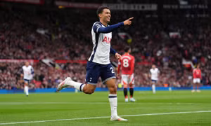 Man Utd thua thảm Tottenham