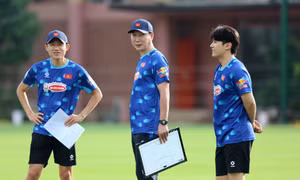 Tuyển Việt Nam: Những thách thức lớn chờ HLV Kim Sang Sik