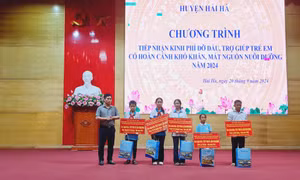 Hải Hà: Trao kinh phí trợ giúp 59 trẻ em có hoàn cảnh khó khăn, mất nguồn nuôi dưỡng