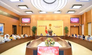 Làm rõ và khắc phục những bất cập về bảo đảm trật tự, an toàn giao thông đường bộ