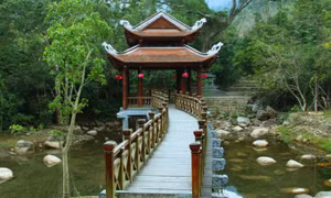 Về Yên Tử nghe huyền tích suối Giải Oan