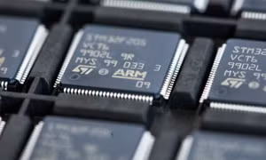 Không sản xuất một con chip nào, tại sao Arm vẫn là "ông trùm" trong ngành chip