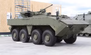 Rò rỉ hình ảnh xe bọc thép tối tân Boomerang Nga tiến về Ukraine