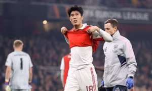 Arteta cập nhật chấn thương của Tomiyasu