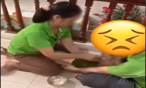 2 bảo mẫu ép trẻ ăn cơm gây phẫn nộ: Dừng hoạt động trung tâm giáo dục đặc biệt 