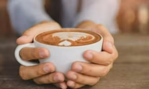 5 thói quen uống nước buổi sáng hỗ trợ đường ruột