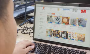 Siết chặt thu thuế bán hàng online