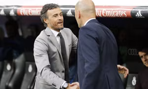 Zidane và Enrique chạy đua ngồi 'ghế nóng' Chelsea