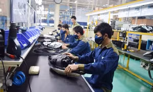 Quốc tế đánh giá Việt Nam là điểm sáng về phục hồi sản xuất