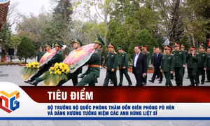 Bộ trưởng Bộ Quốc phòng thăm Đồn Biên phòng Pò Hèn và dâng hương tưởng niệm các Anh hùng liệt sĩ 