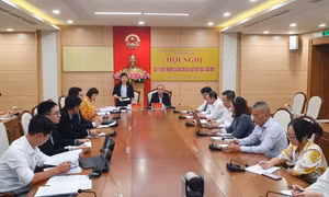 Hội nghị lấy ý kiến tham gia vào Dự thảo Luật Đất đai (sửa đổi)