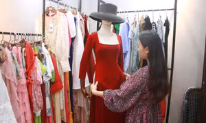 Mới lạ mô hình kinh doanh thời trang ký gửi 