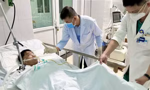 Bộ Y tế yêu cầu tập trung cứu chữa bệnh nhân ngộ độc ở Quảng Nam