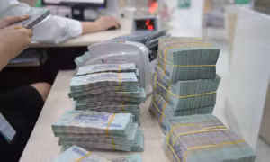 Lãi suất huy động tiếp tục giảm, không còn ngân hàng nào niêm yết 9,5%/năm