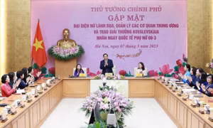 Thủ tướng: Tạo môi trường, điều kiện để phát huy vai trò của phụ nữ