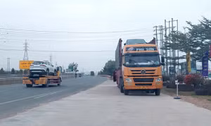 Hai tỉnh bất nhất, đấu nối trái phép “băm nát” QL1A