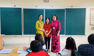 Hạ Long: Học sinh lớp 7 nhặt được của rơi, trả lại người đánh mất
