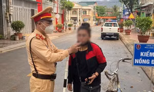 Đi xe đạp vi phạm nồng độ cồn, người phụ nữ ở Sơn La bị xử phạt