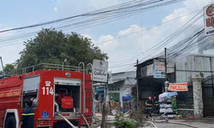 Bắt kẻ ngáo đá tấn công Cảnh sát, đốt cháy tiệm tạp hóa