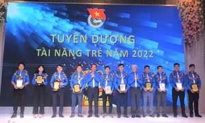 Đối thoại “Phát huy sức trẻ góp phần dựng xây TKV” 