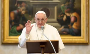 Giáo hoàng Francis nhập viện vì nhiễm trùng đường hô hấp