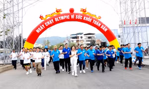 Cẩm Phả: Trên 1.000 người tham gia Ngày chạy Olympic vì sức khỏe toàn dân năm 2023