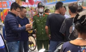 Người đàn ông bị đâm tử vong tại hội làng