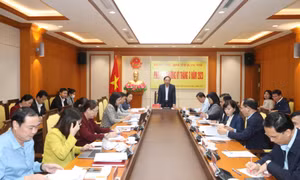 Tăng cường giám sát, thực hiện chính sách, pháp luật và các nghị quyết HĐND tỉnh