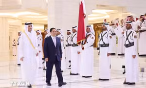 Thủ tướng Nhà nước Qatar chủ trì Lễ đón chính thức Thủ tướng Phạm Minh Chính