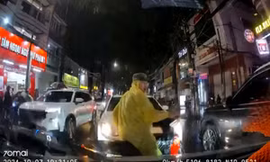 Xử phạt tài xế đi sai làn đường, gây ùn tắc ở Biên Hòa