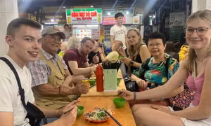 5 tour ẩm thực Việt ba miền hút khách Tây