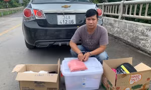 Bắt người đàn ông vận chuyển 12.000 viên ma túy ở Quảng Trị