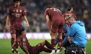 Pep Guardiola lo lắng về chấn thương của trụ cột