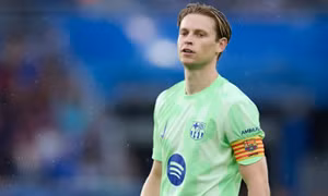 Frenkie De Jong sẵn sàng cho trận gặp Bayern Munich